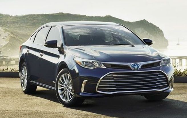 2018 Toyota Avalon Hybrid for Sale near Grandview, MO