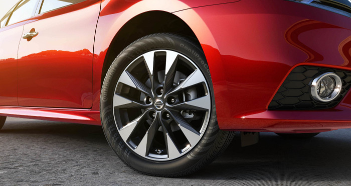 2019 Nissan Sentra exterior