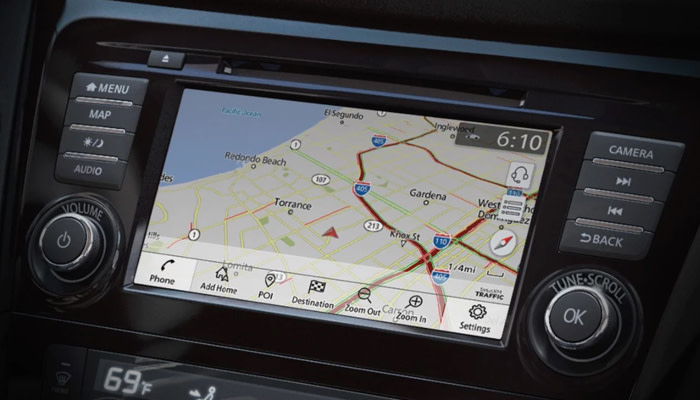 The 2019 Nissan Rogue features modern technology features