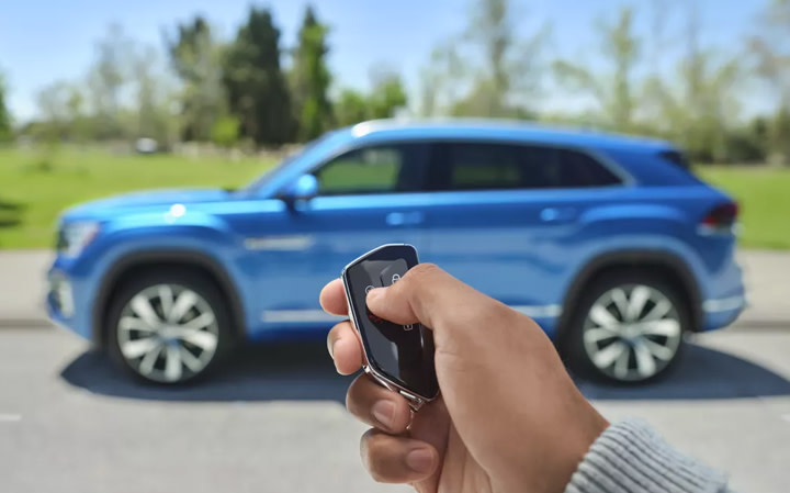 2025 Atlas Cross Sport