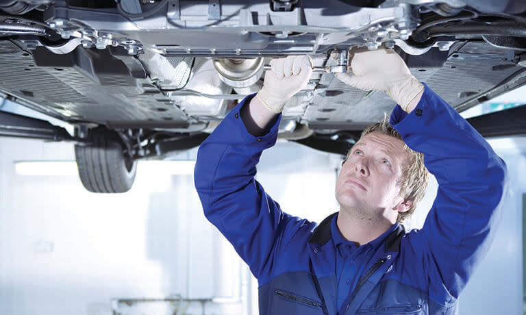Oil change service at Bill Kay Honda