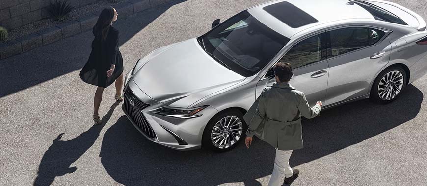 2025 Lexus ES
