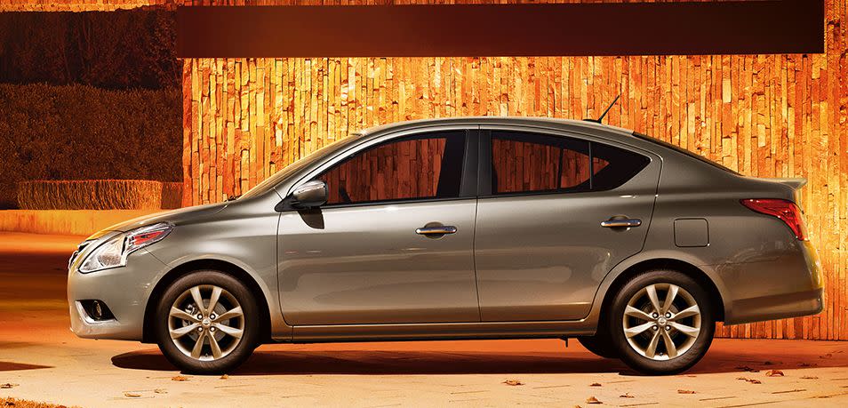 2016 Nissan Versa vs 2016 Ford Fiesta near Stafford, VA