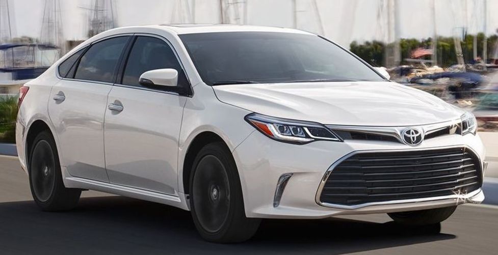 2018 Toyota Avalon Hybrid for Sale near Belton, MO