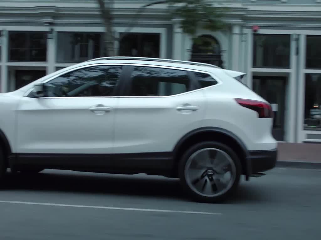 Nissan Dealers In Wisconsin >> Nissan Dealer Milwaukee Wi New Used Cars Russ Darrow Nissan Dealers In Wisconsin >> Nissan Dealer Milwaukee Wi New Used Cars Russ Darrow